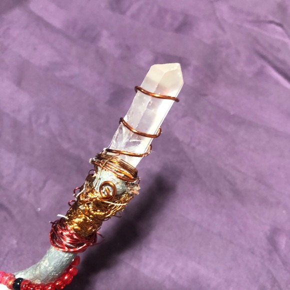 Witch wand made from a corkscrew hazelnut 18” Selenite wrapped in copper- beads - Picture 2 of 7